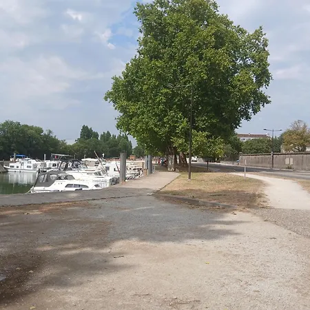 Sejour Unique Sur Penichette A Quai - 5 Pers. Botel *